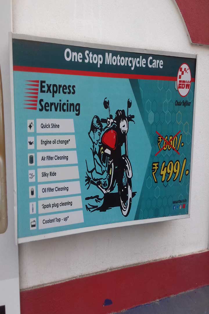 Experess servicing quick shine , Engine oil change 