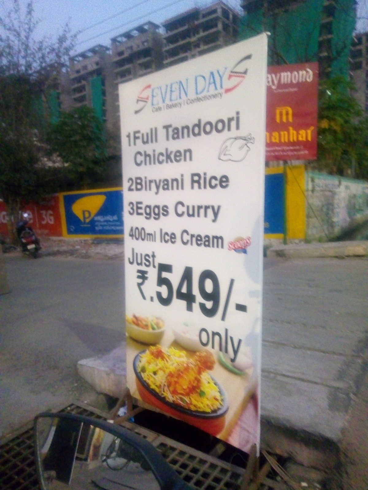 1 Full Tandoori Chicken+2 Biryani Rice+ 3Eggs Curry+400 ML Ice Cream 