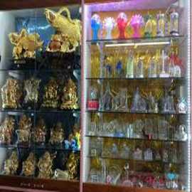 Gifts & Toy's